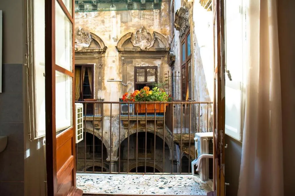 Ballaro' Hotel - Budget Room Palermo Italia