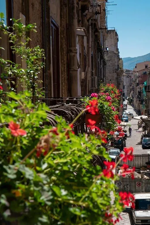 Ballaro' Hotel - Budget Room Palermo