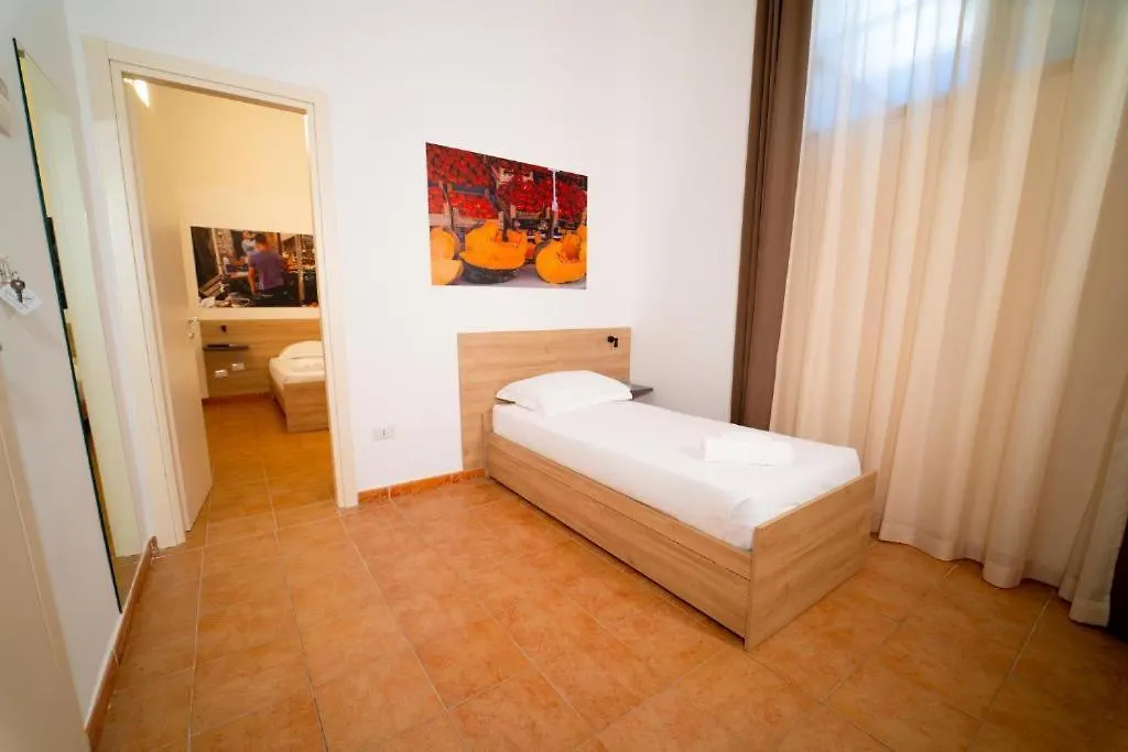 Ballaro' Hotel - Budget Room Palermo