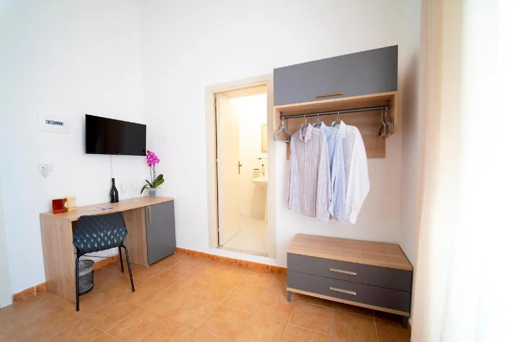 Ballaro' Hotel - Budget Room Палермо